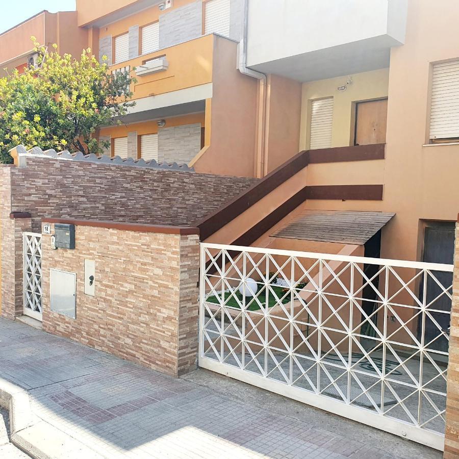 Villa Volta 4 Policlinico Monserrato Luaran gambar